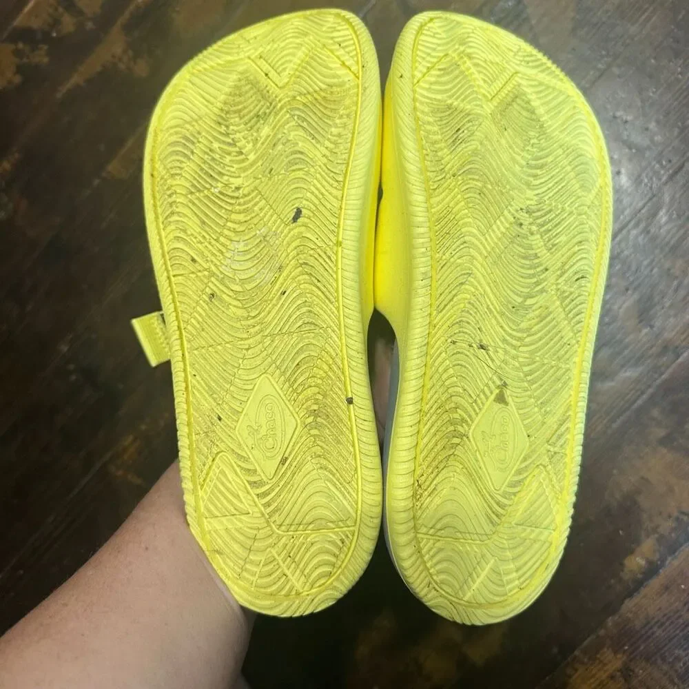 Chaco slides yellow strappy gorpcore W11 slip on sandals